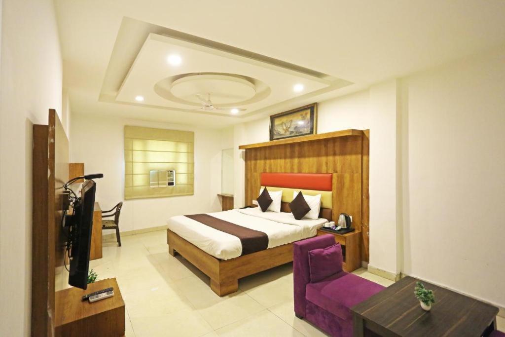 Hotel Urban Luxury New Delhi Buitenkant foto