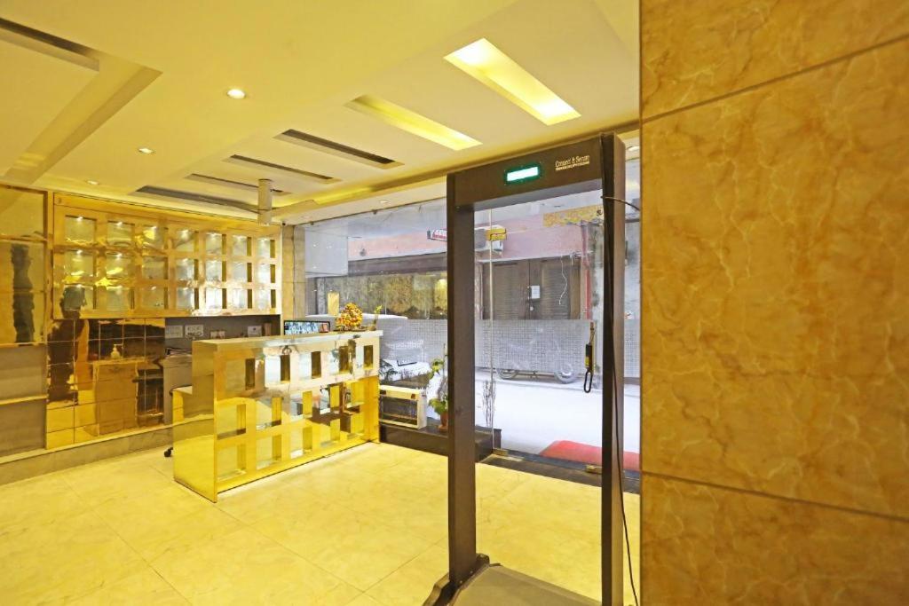 Hotel Urban Luxury New Delhi Buitenkant foto