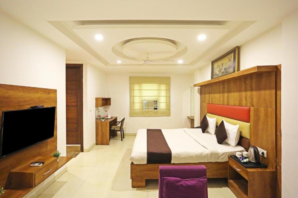Hotel Urban Luxury New Delhi Buitenkant foto