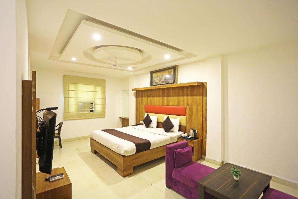 Hotel Urban Luxury New Delhi Buitenkant foto